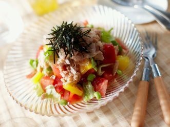 シーチキンとトマトのかつのりサラダ