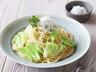 しらすとキャベツのパスタ  アンチョビ風味