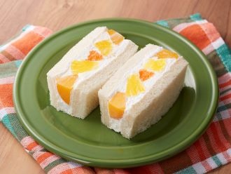 フルーツサンド