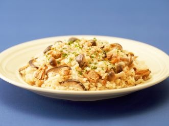 あさりと野菜ソースの炊き込みごはん　きのこバター風味    