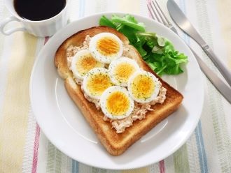シーチキンマヨのエッグトースト