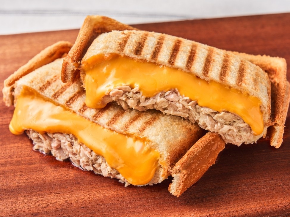 チーズとろけるシーチキンメルト