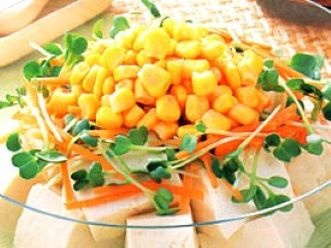 シャキッとコーンのヘルシー豆腐サラダ